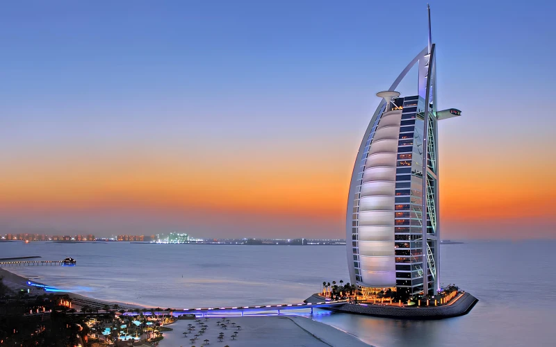 Burj al Arab (Sail) — the most famous hotel in Dubai