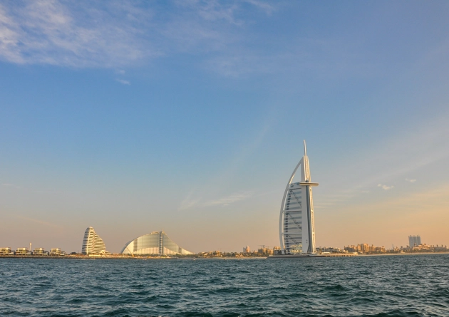  "Voyage along the Dubai beaches" №1