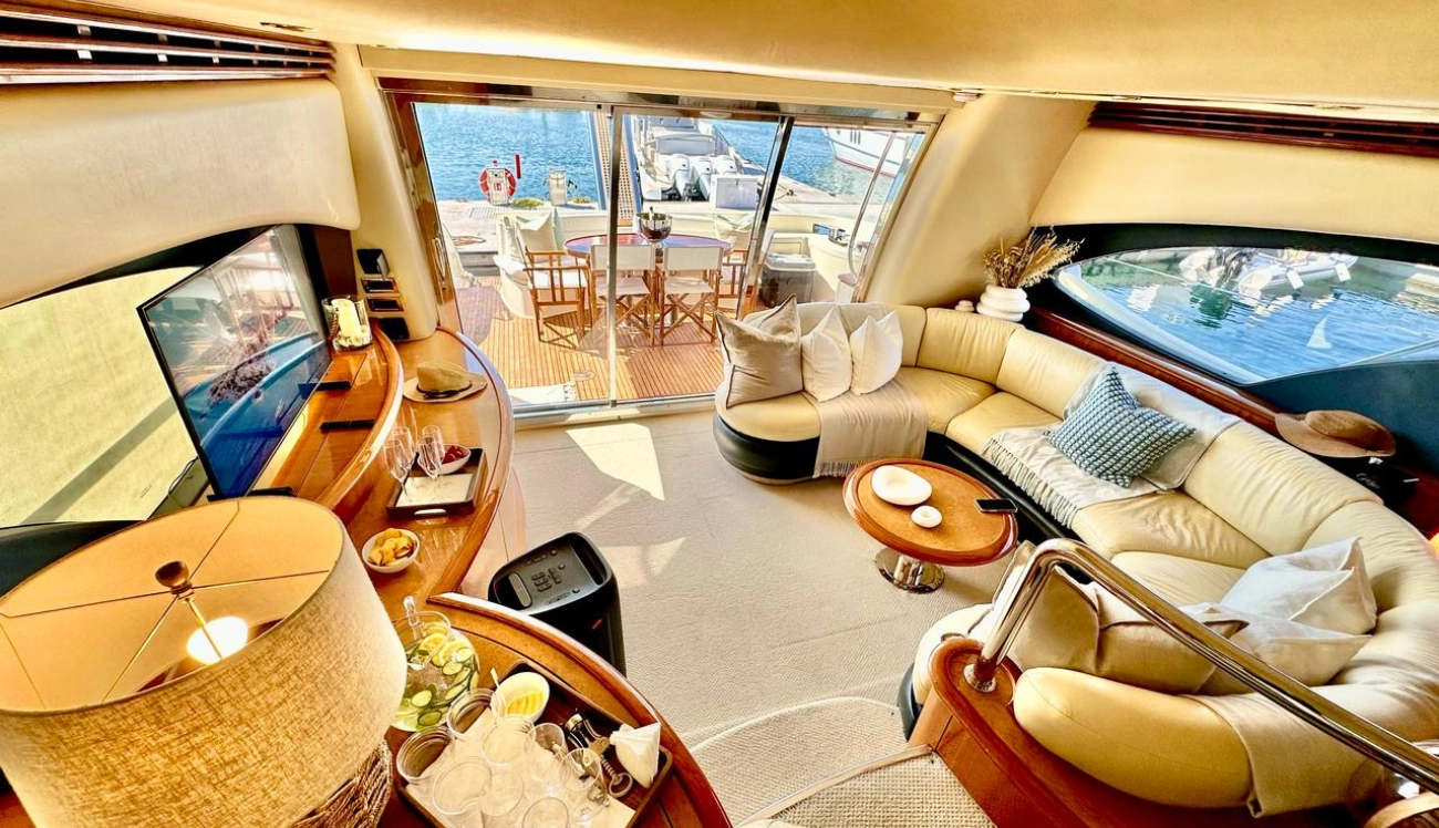 Yacht Azimut 65