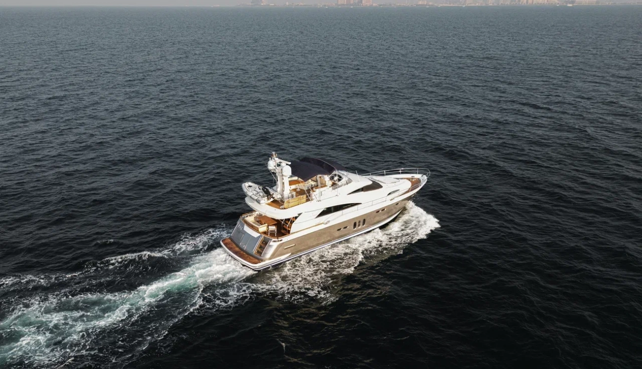 Yacht Fairline 68 "VAL"