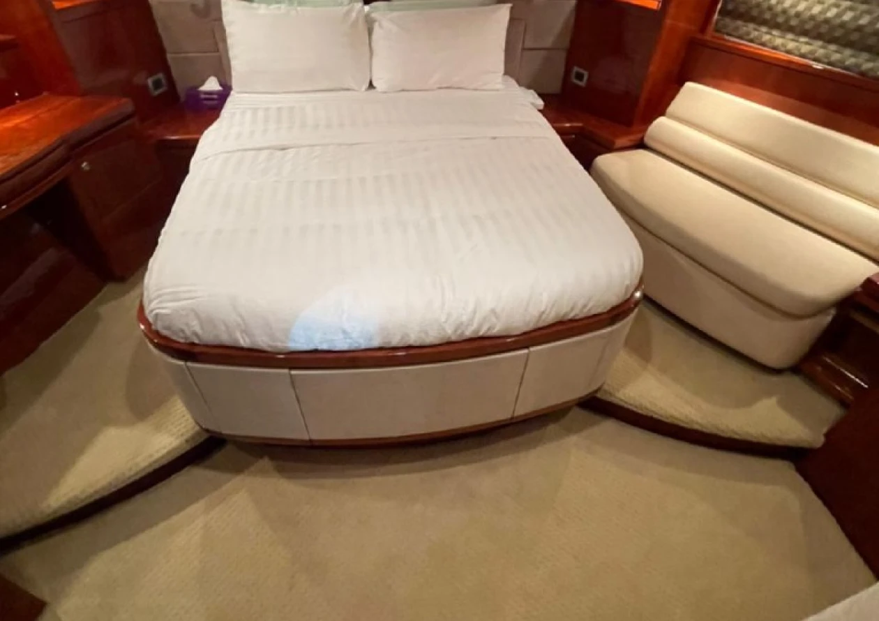  Majesty 88ft "Farhooth" №8