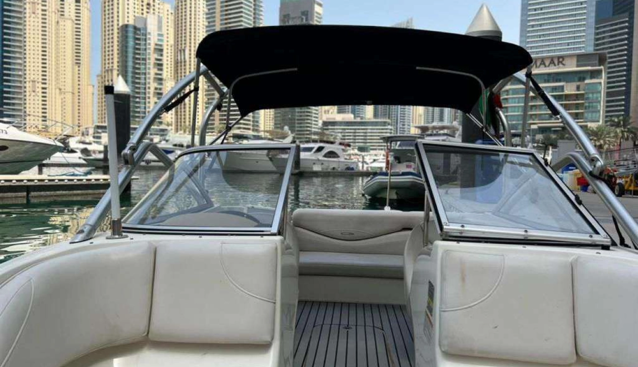 Speedboat Maxum 25 ft