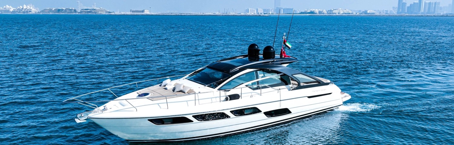 Yacht Pershing 5x white