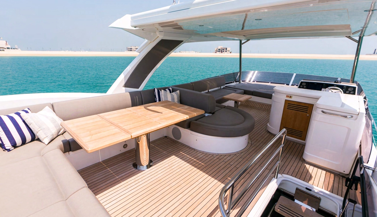 Yacht Sunseeker 70 "My Serenity"