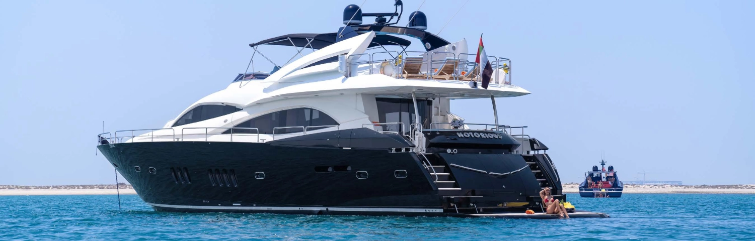 Yacht Sunseeker 90 "Notorious"