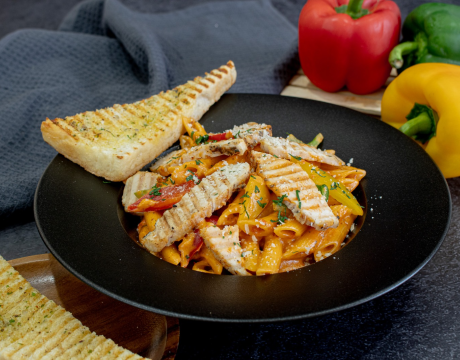 Chicken Creamy Pink Sauce Pasta