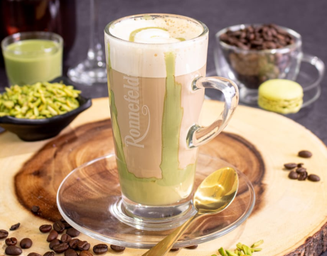 Pistachio latte