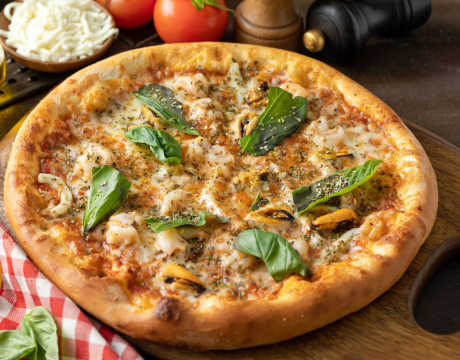 Seafood hub pizza